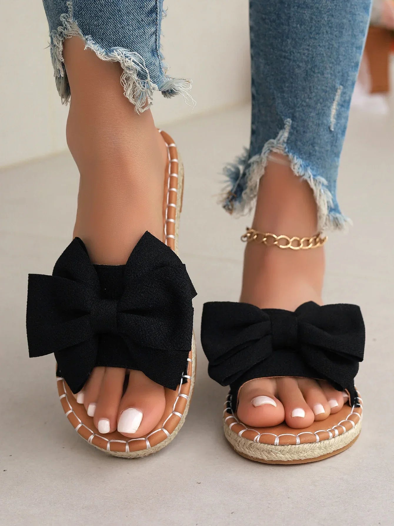 Lila Bow Summer Slides